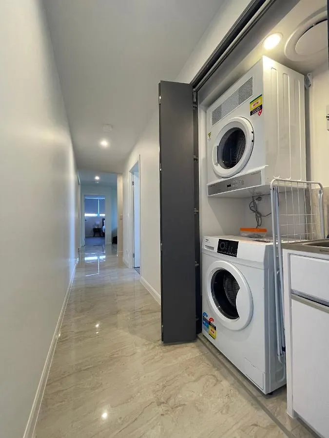 Serenity Surfers Paradise Χρυσή Ακτή 0*,  Αυστραλία