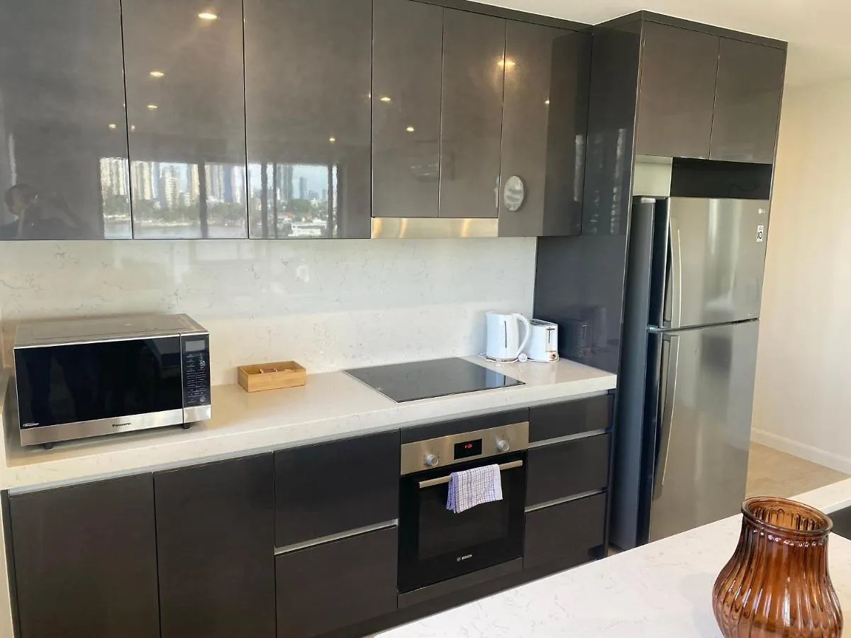 Serenity Surfers Paradise Χρυσή Ακτή