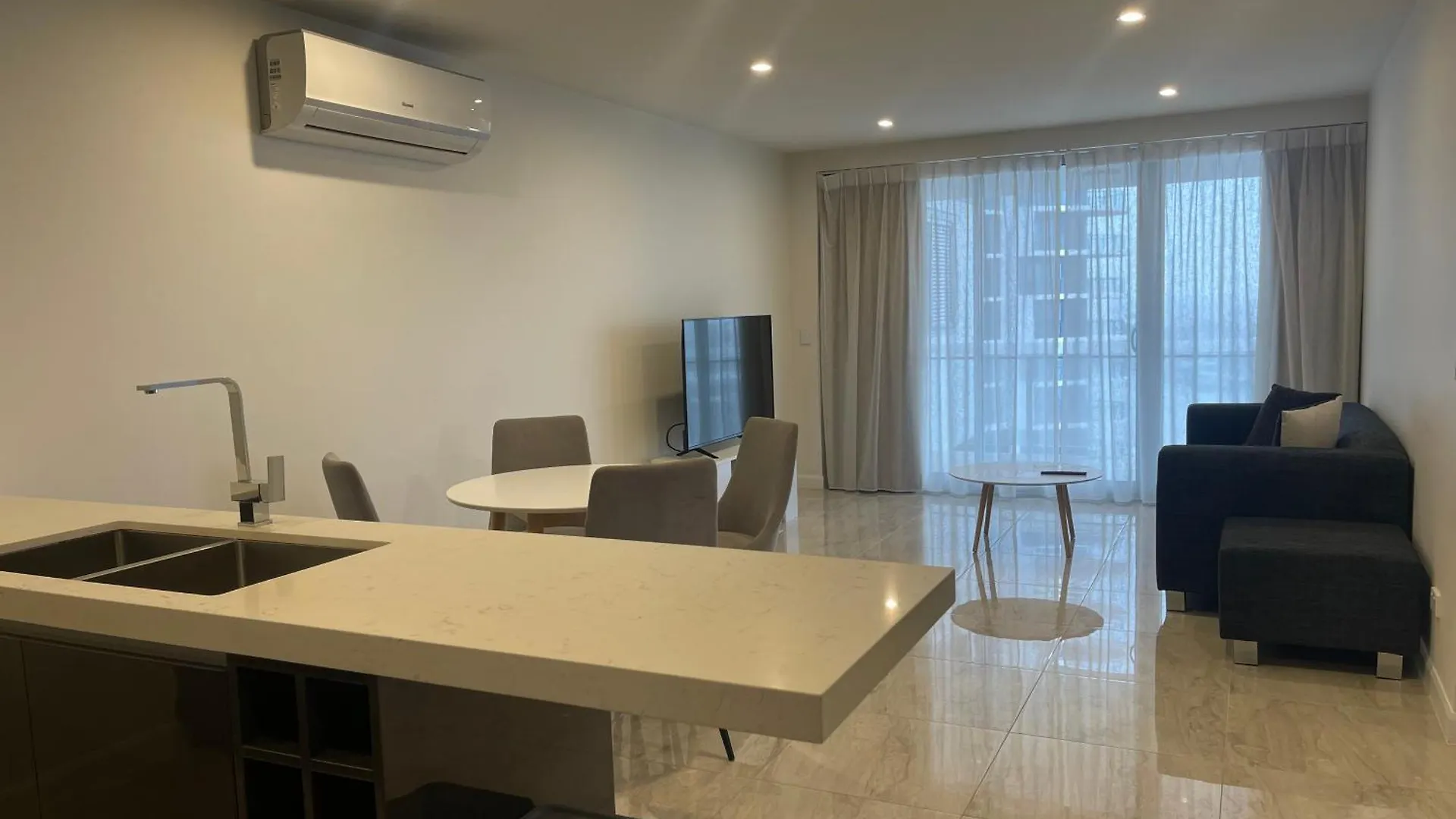 Serenity Surfers Paradise Χρυσή Ακτή