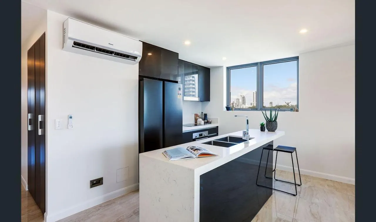 Apartment Serenity Surfers Paradise Gold Coast